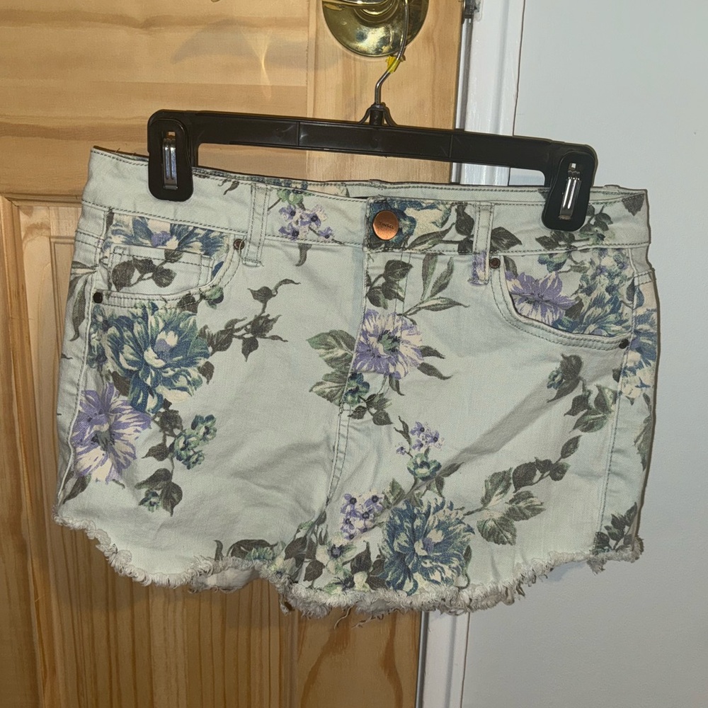 Tropical denim short